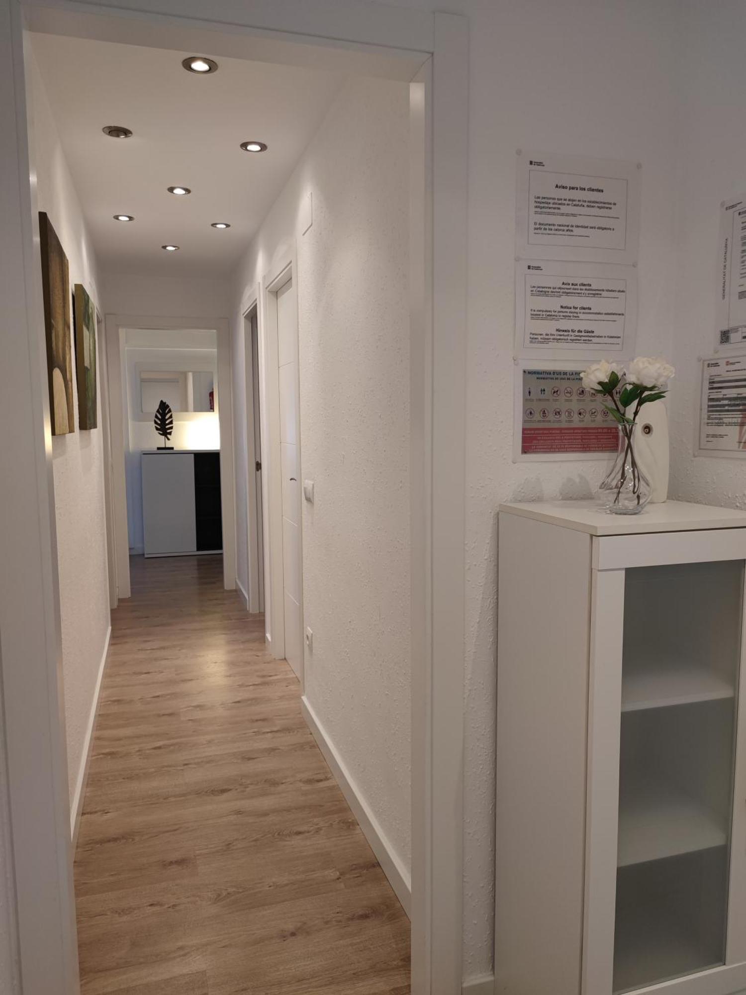 Apartamento Completo Muy Cerca Del Centro Ideal Para Familias Con Piscina Figueres  Exterior foto